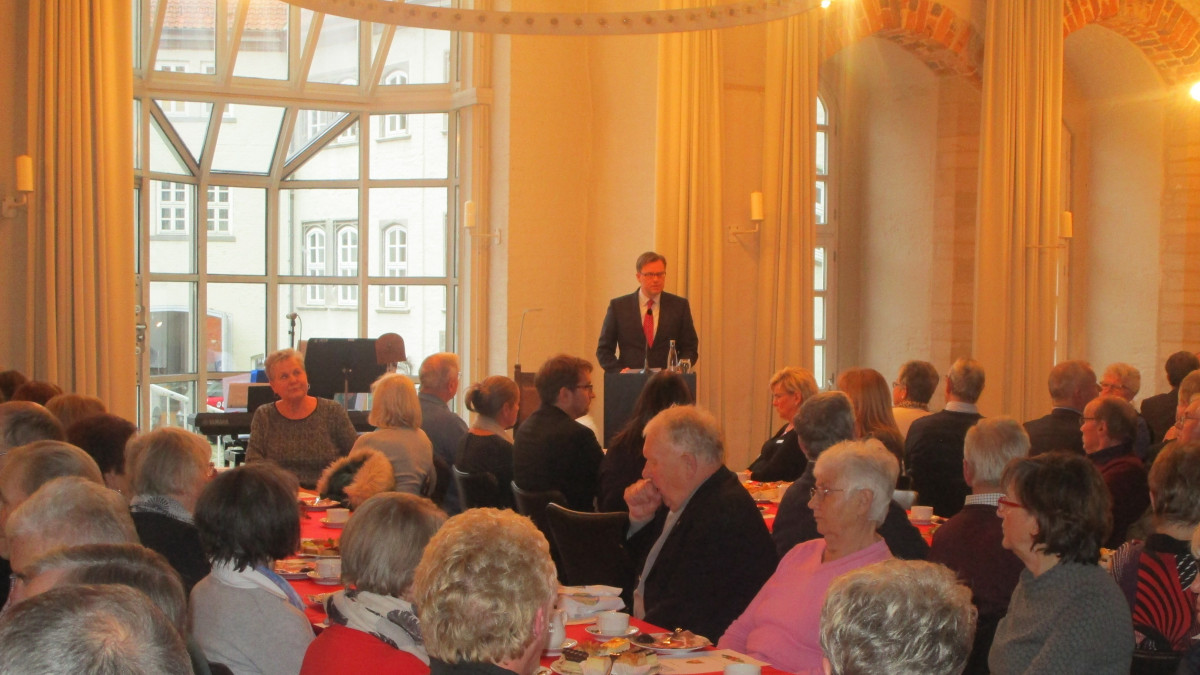 Ehemaligentreffen Des Landkreises Gifhorn Im Rittersaal RegionalHeute De