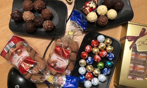 In der Redaktion von regionalHeute.de gibt es jeden Tag Unmengen Weihnachtssüßigkeiten. Die Kollegen meinen es gut, oder?