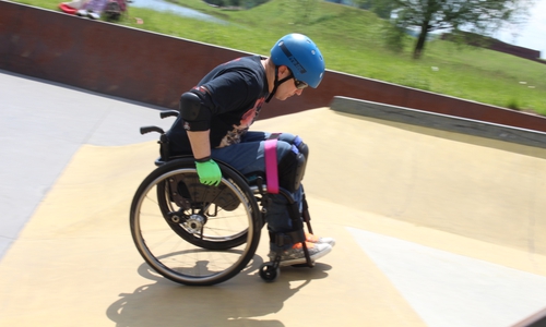 Fortgeschrittene und geübtere Rollstuhlskater sind natürlich auch willkommen. Foto: Julian Bergmeier 