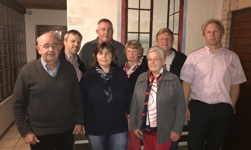 Die Mitglieder des Festausschusses:
Bruno Polzin (Bürgermeister), Frank Senne (Männergesangverein), Silke Gehrmann Männerturnverein), Wilfried Schwokowski (Schützenverein), Marina Kesting (Männerturnverein), Angelika Polzin (Frauenhilfe), Carsten Voigt (Männerturnverein und Dr. Andreas Bock (Freiwillige Feuerwehr Dorstadt)
Nicht auf dem Bild Ulrich Held (Seniorenkreis) und Jan Regenhardt (VfR Dorstadt von 1950) Foto: Peter G. Matzuga