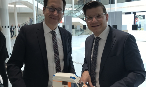 FDP-Fraktionsvorsitzender Stefan Birkner und Björn Försterling: „Rettungsdienste sind kein Spielzeug des Bundesgesundheitsministers!“

Foto: FDP Landtagsfraktion