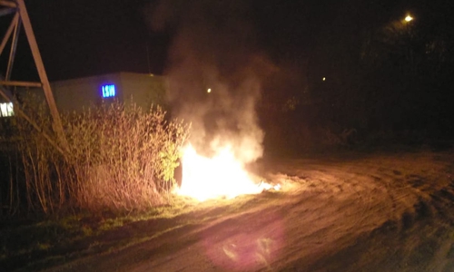 Feuer am Fallersleber Umspannwerk. Fotos: Ortsfeuerwehr Fallersleben