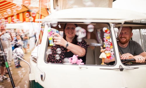 Unter anderem warten das Bulli-Festival im Allerpark auf Besucher. Foto: Phil Schreyer