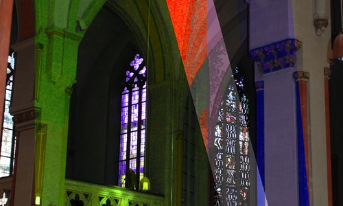 Lichtinstallation zum Advent in der Katharinenkirche am Hagenmarkt in Braunschweig. Foto: St. Katharinen