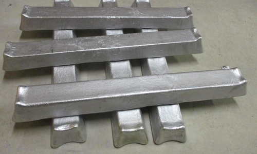 Die Polizei sucht den Besitzer dieser Metallbarren. Foto: Polizei Gifhorn