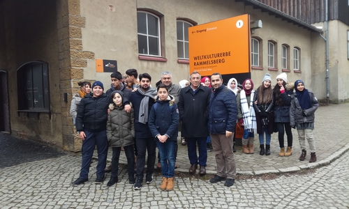 Schüler und Begleitpersonen besuchten bei vier Veranstaltungen verschiedene Orte, um ihre neue Heimat kennenzulernen. Fotos: BIZ