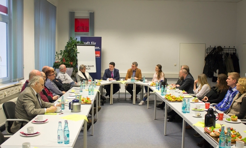 Hubertus Heil und Matthias Möhle hatten zum traditionellen Gewerkschafter, Betriebs- und Personalrätefrühstück geladen. Foto: Privat