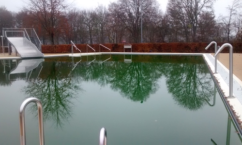 Hier findet demnächst ein Arbeitseinsatz statt, um das Freibad für das Frühjahr herzurichten. Foto: Freundeskreis Freibad am Elm