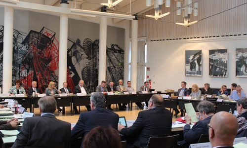 Im Kreistag wurde das Raumprogramm des Schulzentrums Goldene Aue beschlossen. Foto: Nino Milizia