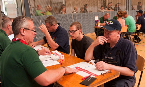 Mehr als 675 Menschen ließen sich typisieren. Fotos: Carsten Schaffhauser, Samtgemeindepressesprecher