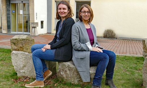 Yvonne Blöcker (links) und Madlen Kestner vom Lokalen Bündnis für Familie im Landkreis Peine sind am 2. April bei Radio Okerwelle zu Gast. Foto: Landkreis Peine 