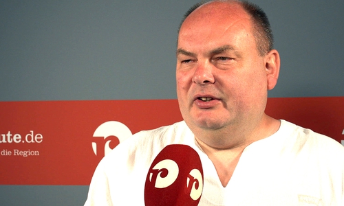 Jens Golland (Piratenpartei) im regionalHeute.de-Studio. Video/Foto: Jan Weber