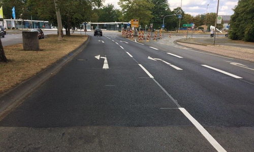 Neuer Asphalt auf der Siemensstraße und der Braunschweiger Straße Höhe Am Rotheberg. Foto: Stadt Wolfsburg