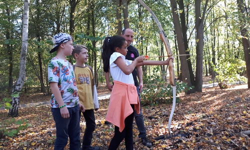 Das Herbstferienprogramm auf dem Bauspielplatz beinhaltete viele spannende Aktivitäten. Foto: Stadt Wolfsburg
