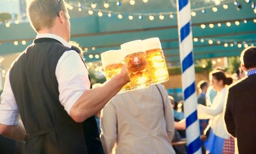 In Peine findet das erste Oktoberfest in der Gebläsehalle statt. Symbolbild: Pixabay