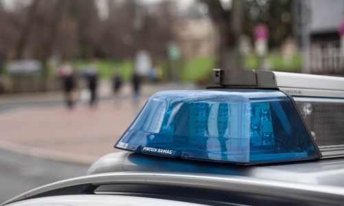 Ein 21-jähriger Autofahrer flüchtete am Samstag vor der Polizei. Die Verfolgungsjagd endete in der Wolfenbütteler Fußgängerzone. Symbolfoto: Alec Pein 
