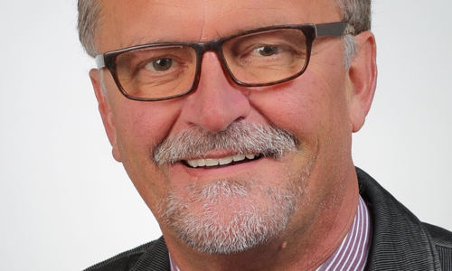 Wilfried Andacht wird auf das Rathausdach begleiten.