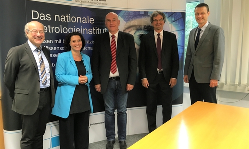 Thomas Jurk und SPD-Bundestagsabgeordneten Dr. Carola Reimann  besuchten die  Physikalisch-Technischen Bundesanstalt (PTB) in Braunschweig. Foto: Büro Reimann 