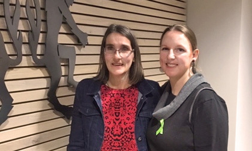 Christiane Bührig (links) und Nadja Stehlin sind neue Vorsitzende und stellvertretende Vorsitzende des Kommunalen Psychiatriebeirates des Landkreises Peine. Foto: Landkreis Peine