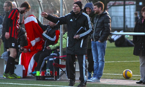 Trainer Willi Feer hat beim TSV Verlängert. Foto: Vollmer/Archiv