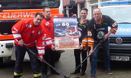 Freuen sich auf den Blaulichtcup: Dennis Bahndorf, Domenik Strecker, Rainer Funke und Peter Heiser (v.l.). Foto: Polizei