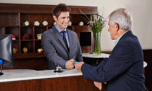 Fragen rund um das Thema Ausbildung im Hotel- und Gastgewerbe stehen am 15. November auf dem Programm. Foto: Bundesagentur für Arbeit