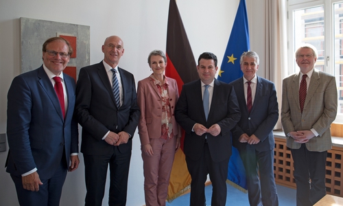 vlnr. Bernhard Reuter, Franz Einhaus, Dr. Irene Vorholz, Hubertus Heil, Hubert Meyer und Prof. Dr. Hans-Günter Henneke. Foto: Wahlkreisbüro Hubertus Heil