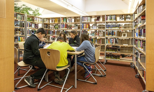 Bibliothek Heinrich-Nordhoff-Gesamtschule Foto: Stadt Wolfsburg