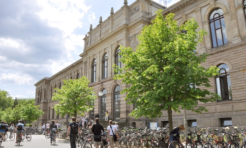 Braunschweig. Die Redaktion erreichte eine Stellungnahme der TU Braunschweig zum Absturz eines doppelsitzigen Segelflugzeugs (RegionalBraunschweig.de berichtete). Sie wird unkommentiert und ungekürzt veröffentlicht. Symbolbild: Tu Braunschweig