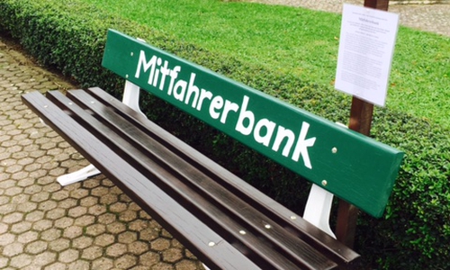 Von A nach B kommen mit der Mitfahrerbank. Foto: Privat