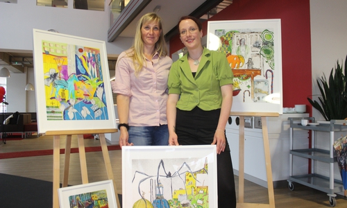 Im Schmidt Terminal findet am dem 27. Mai die Ausstellung von Anna Henke "Fragmente des Lebens" statt. Walburga Schmidt und Anna Henke laden herzlich zur Vernissage ein. Foto: Anke Donner 