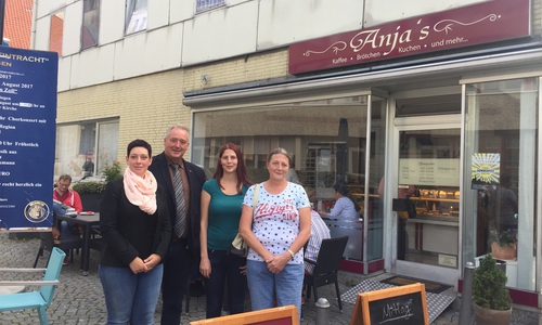 Von links nach rechts: Sarah Grabenhorst-Quidde, Frank Oesterhelweg, Anja Berger und Karin Treumann. Foto: CDU