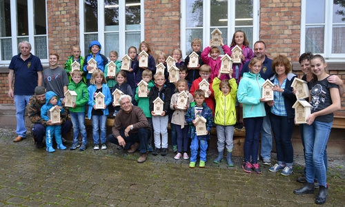 Ferienkinder bauten Insektenhotels. Fotos:  VUT-Hedeper