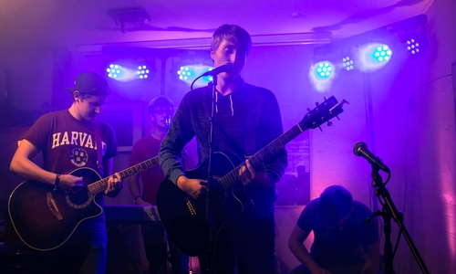 Die Band Over Easy eröffnete den Abend. Text und Fotos: Antje Hanne