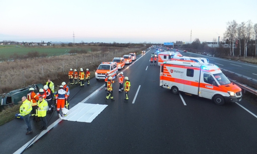 Unfall A2, Foto: Feuerwehr Braunschweig