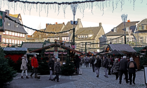Der Weihnachtsmarkt wird auch in diesem Jahr frei begehbar sein. (Archivbild) 