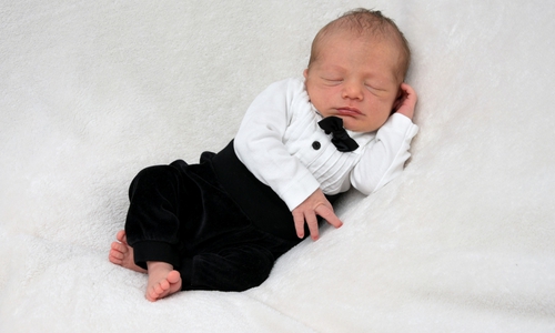 Willkommen: Raphael Dionysus Holewa. Foto: babysmile24.de