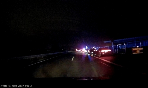 Der Moment der Festnahme auf der A 39. Foto und Video: Rudolf Karliczek