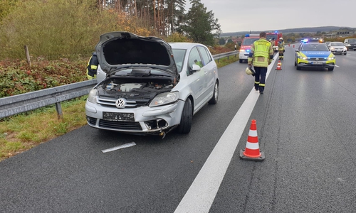 Eines der verunfallten Fahrzeuge.

Foto: Freiwillige Feuerwehr Helmstedt