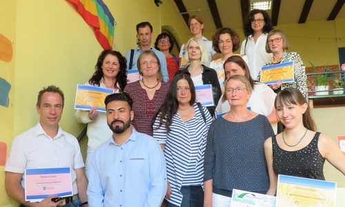 Schulleiter/Projektverantwortliche nach der Preisübergabe in der Grundschule Othfresen. Foto: Privat