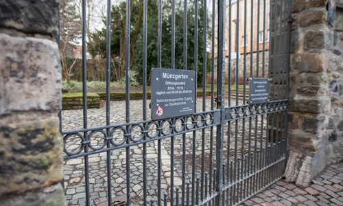 Laut Kriminalstatistik der Polizei Goslar gab es im Jahr 2015 drei Drogentote im Landkreis Goslar. Ein Mann wurde im Goslarer Münzgarten aufgefunden. Foto: Alec Pein 