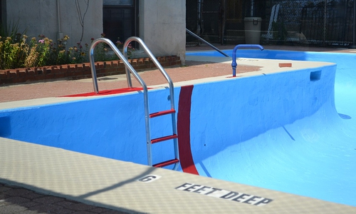 Nicht verbrauchte Eintrittskarten für die Schwimmhalle Büddenstedt können zurückgegeben werden. Symbolbild: Pixabay