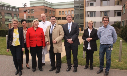 Cornelia Rundt, Niedersächsische Ministerin für Soziales, Gesundheit und Gleichstellung besuchte das Herzogin Elisabeth Hospital. Foto: Anke Donner 