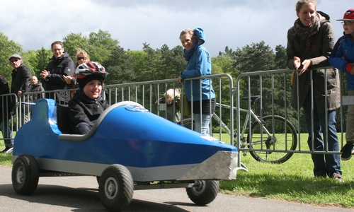 Das Seifenkistenrennen erfreut sich immer großer Beliebtheit. Foto: Anke Donner