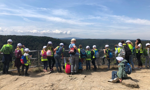 Die Kinder genossen den wunderbaren Ausblick im Harz. Foto: Städtisches Klinikum