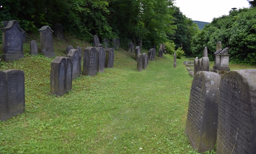 Der Jüdische Friedhof wird für die Öffentlichkeit zugänglich gemacht. Fotos: Stadt Goslar