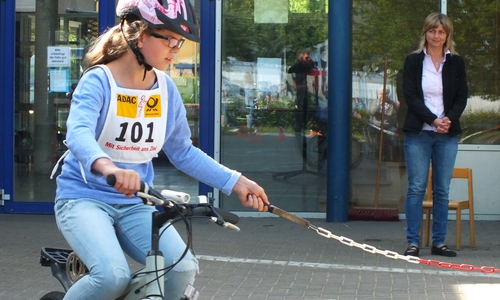 Jule Baranowski während der Fahrt zur Goldmedaille. Fotos: Kreisverkehrswacht Helmstedt