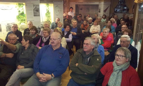 Volles Haus bei alten Fotos. Foto: privat