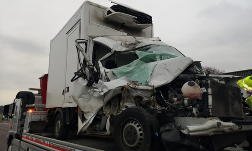 Bei dem Anblick wird klar, dass der Unfall deutlich schlimmer hätte enden können. Foto/Video: Aktuell24(KR)