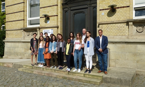Die Große Schule begrüßt die ausländischen Schüler. Fotos: Große Schule 